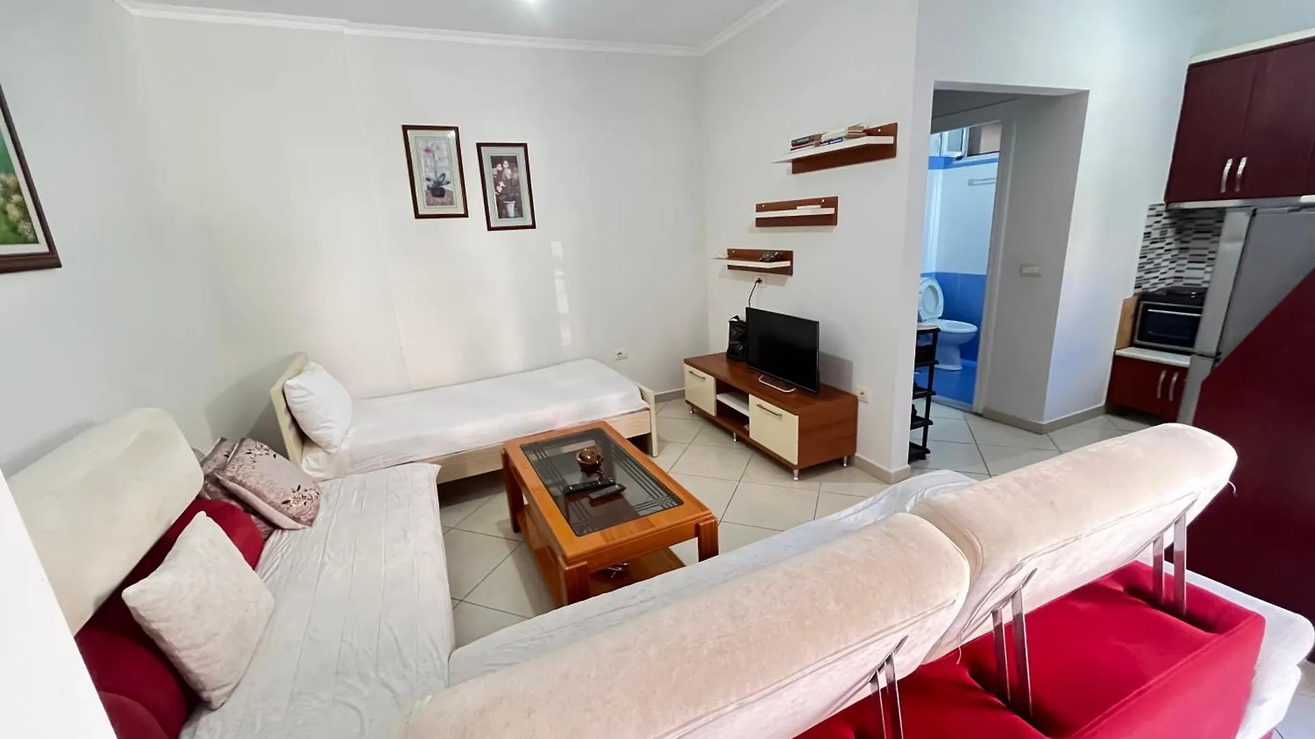 1-Bedroom Condo With Free Parking On Premises Sarande